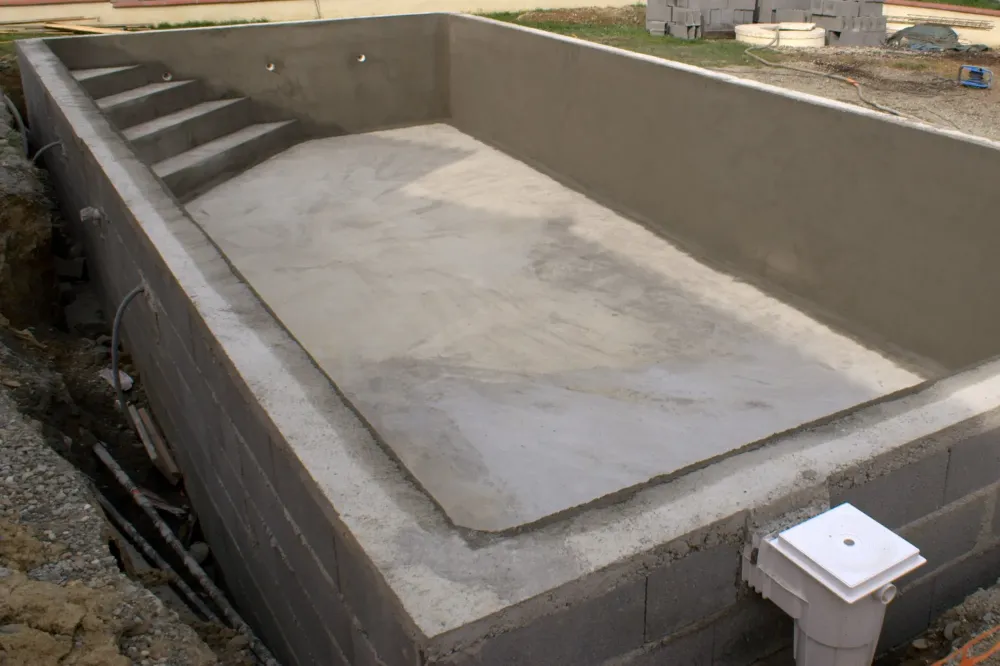 Piscine à FEYTIAT